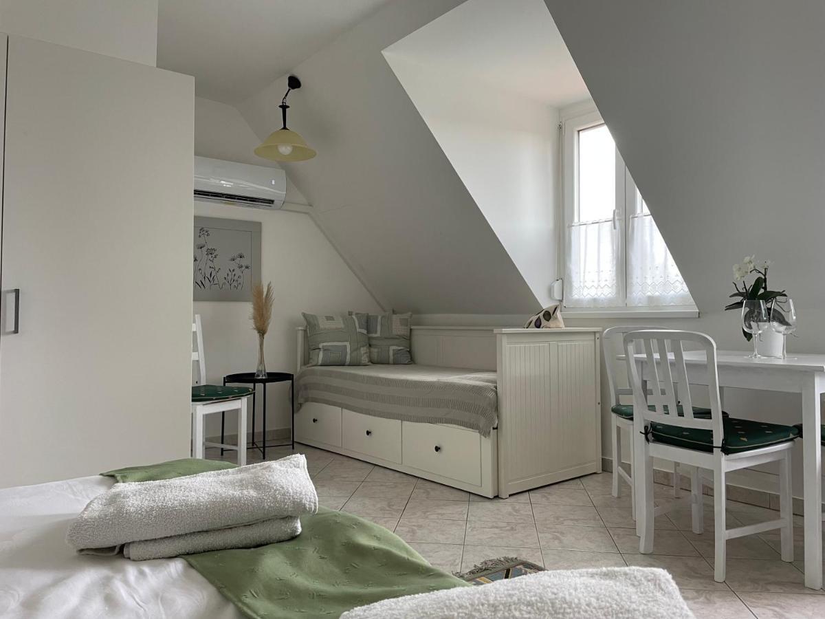 Bed and Breakfast Szentesi Panzio Фертёракош Экстерьер фото